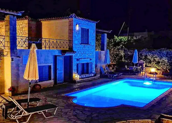 Finikes Appartement Stoúpa