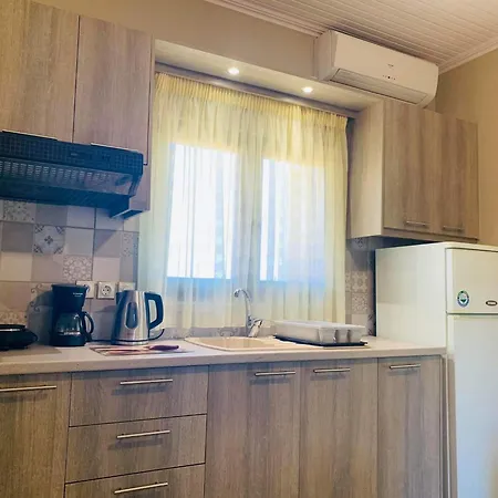 Finikes Apartment *