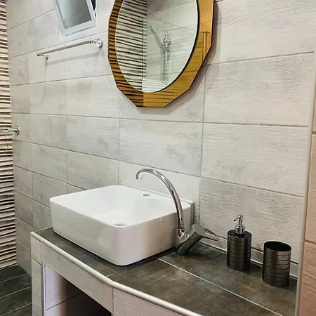 Finikes Appartement Stoúpa