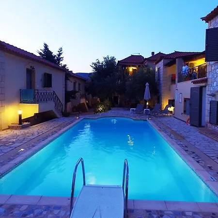 Finikes Apartamento