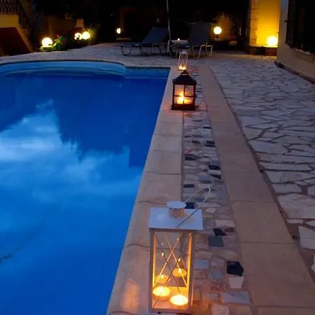 Apartment Finikes *