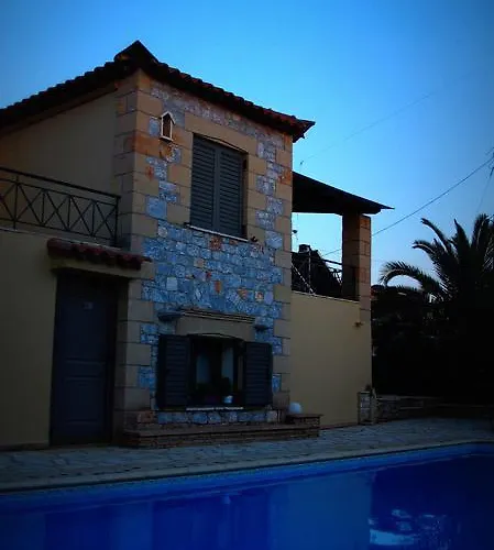 Appartamento Finikes Stoúpa